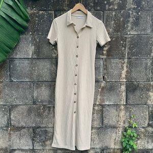 Lefties - Button-Down Maxi Dress